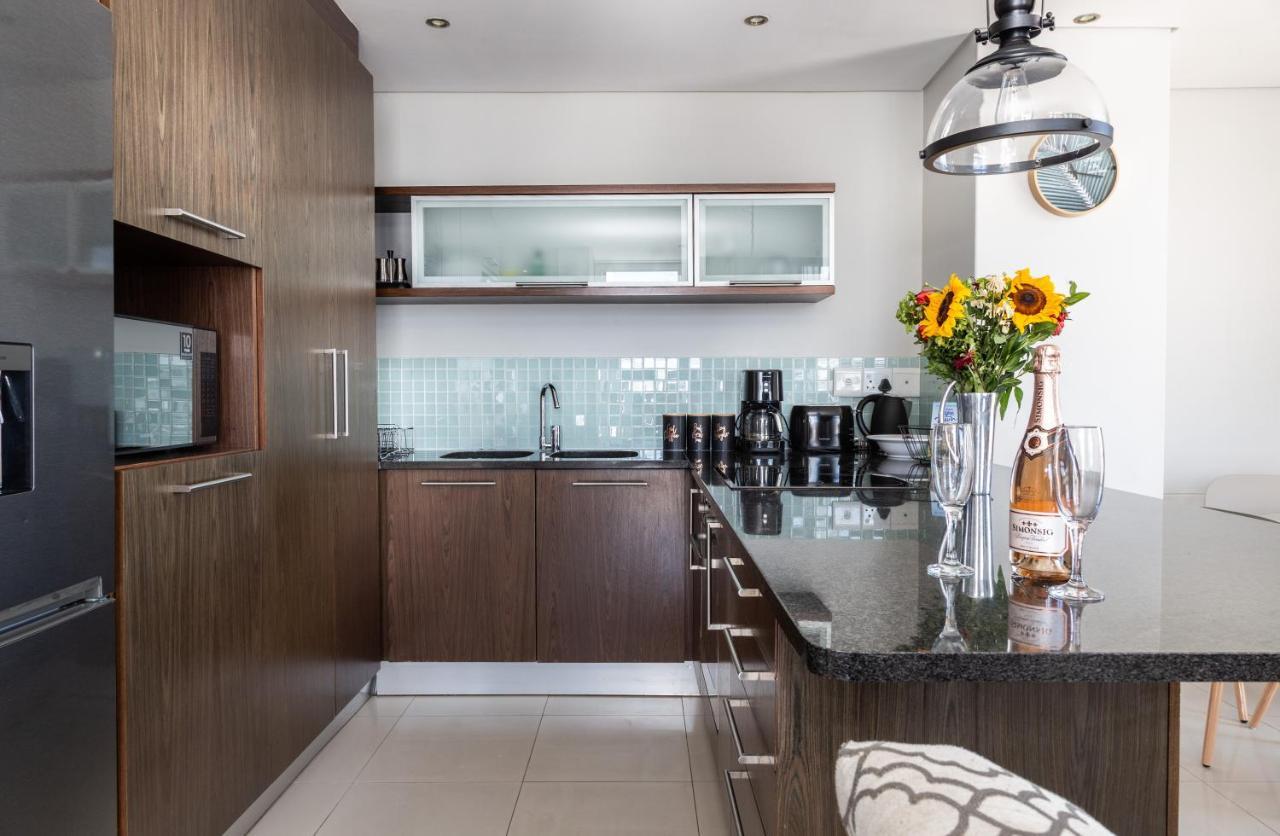 Apartment Luxury Penthouse With Balcony In Eden On The Bay