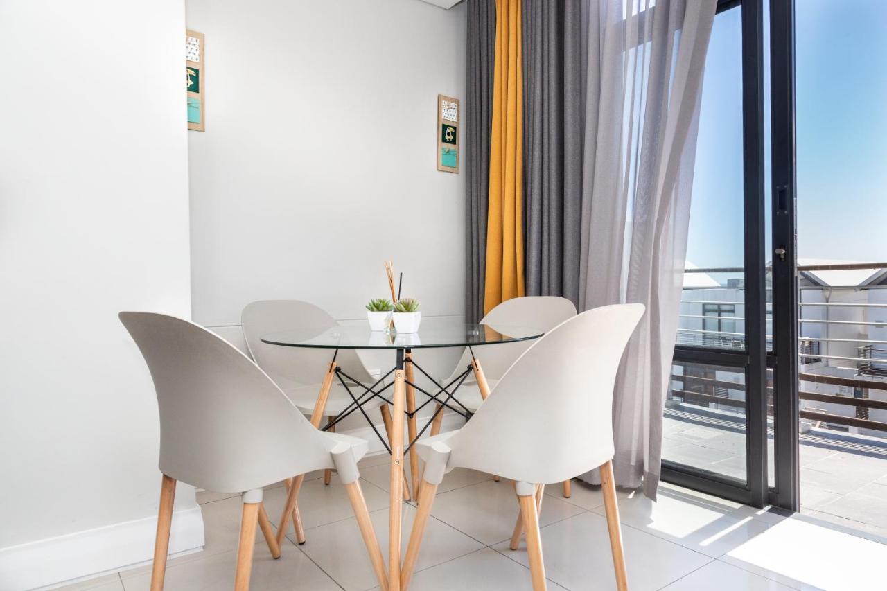 Luxury Penthouse With Balcony In Eden On The Bay Apartment Kapstadt